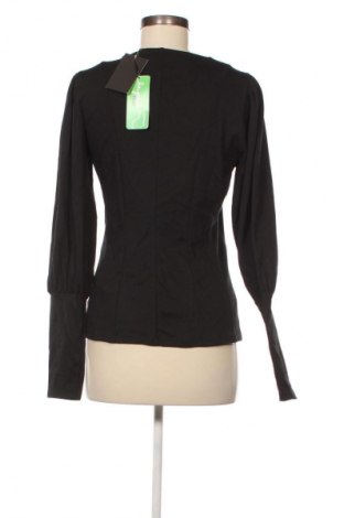 Dámská halenka In Wear, Velikost L, Barva Černá, Cena  1 649,00 Kč