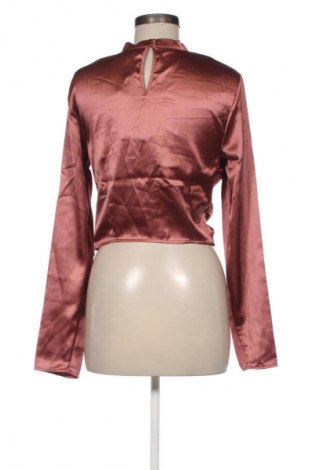 Damen Shirt NA-KD, Größe M, Farbe Braun, Preis 39,39 €
