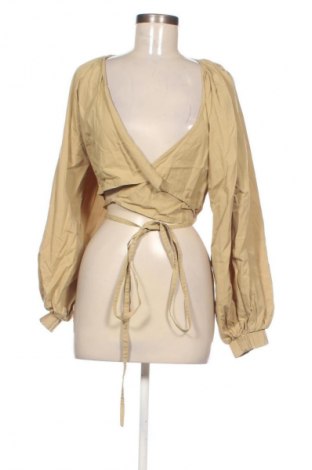 Damen Shirt NA-KD, Größe S, Farbe Grün, Preis 17,39 €