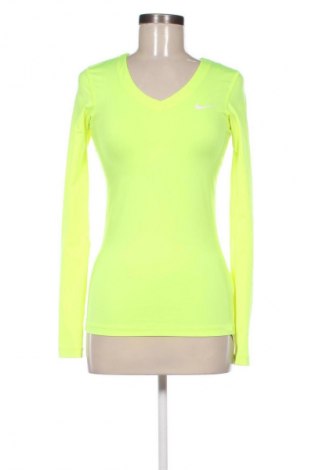 Дамска блуза Nike, Размер S, Цвят Зелен, Цена 34,00 лв.