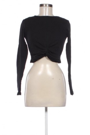 Γυναικεία μπλούζα Pull&Bear, Μέγεθος M, Χρώμα Μαύρο, Τιμή 9,74 €