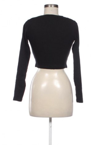 Γυναικεία μπλούζα Pull&Bear, Μέγεθος M, Χρώμα Μαύρο, Τιμή 9,74 €