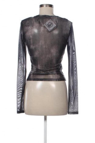 Dámská halenka Pull&Bear, Velikost M, Barva Vícebarevné, Cena  241,00 Kč