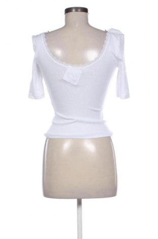 Γυναικεία μπλούζα Reserved, Μέγεθος XS, Χρώμα Λευκό, Τιμή 9,72 €