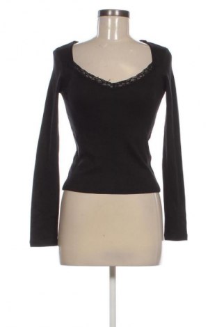 Дамска блуза Sinsay, Размер S, Цвят Черен, Цена 31,00 лв.