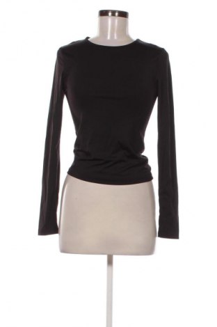 Damen Shirt Stradivarius, Größe XS, Farbe Schwarz, Preis 9,74 €