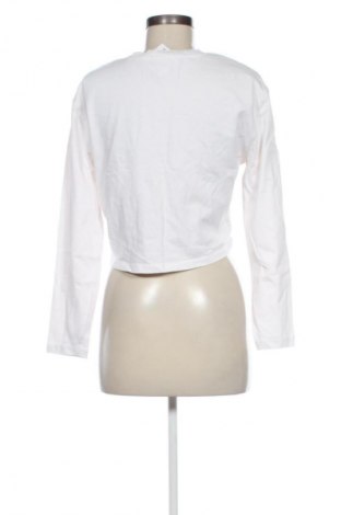 Damen Shirt Stradivarius, Größe M, Farbe Weiß, Preis 9,72 €