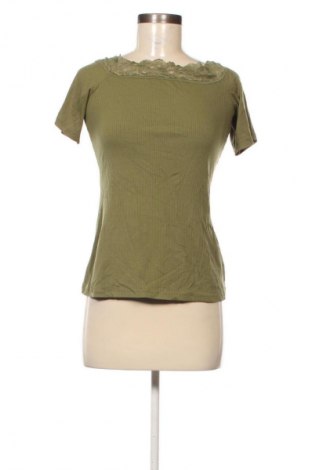 Dámská halenka & ET, Velikost M, Barva Zelená, Cena  939,00 Kč