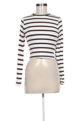 Дамска блуза Unbranded, Размер M, Цвят Многоцветен, Цена 19,00 лв.