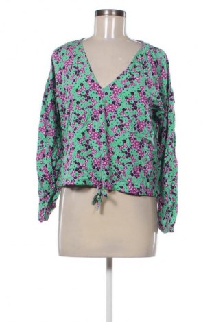 Γυναικεία μπλούζα Vero Moda, Μέγεθος M, Χρώμα Πολύχρωμο, Τιμή 27,70 €