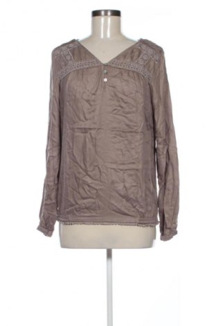 Bluză de femei Yessica, Mărime M, Culoare Multicolor, Preț 50,00 Lei