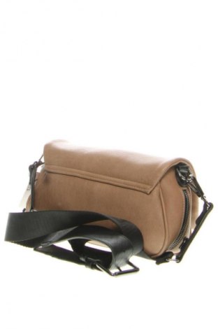 Дамска чанта Desigual, Цвят Бежов, Цена 68,02 лв.