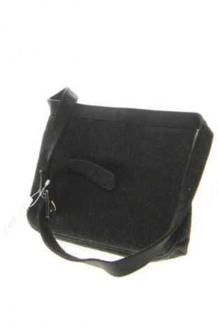 Dámská kabelka  Esprit, Barva Černá, Cena  430,00 Kč