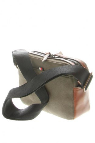 Damentasche Tommy Hilfiger, Farbe Grün, Preis € 98,99