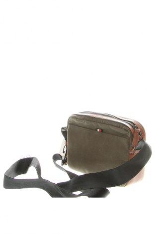 Дамска чанта Tommy Hilfiger, Цвят Зелен, Цена 91,00 €