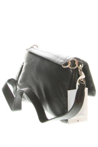 Дамска чанта Tommy Hilfiger, Цвят Черен, Цена 173,83 €