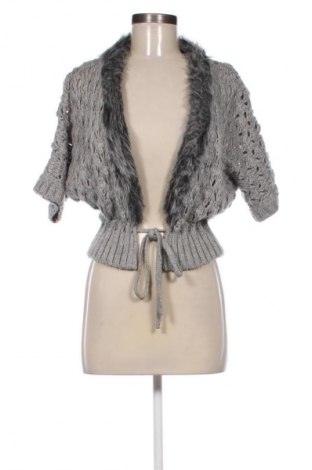 Damen Strickjacke Caramel, Größe M, Farbe Grau, Preis 31,68 €