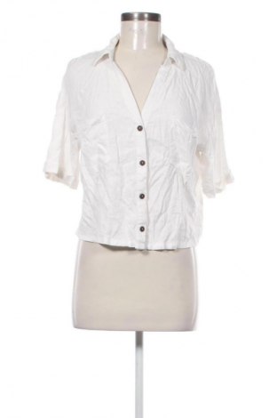 Дамска риза Clockhouse, Размер M, Цвят Екрю, Цена 24,96 лв.