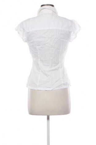 Дамска риза Clockhouse, Размер M, Цвят Бял, Цена 25,08 лв.