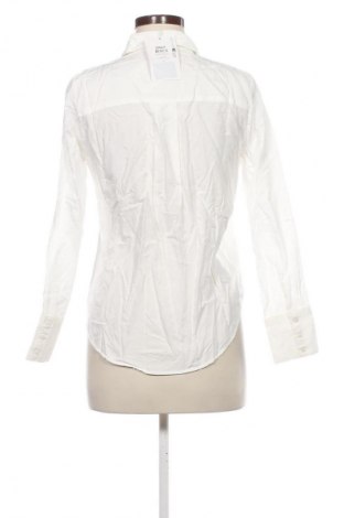 Дамска риза ONLY, Размер S, Цвят Бял, Цена 46,99 лв.
