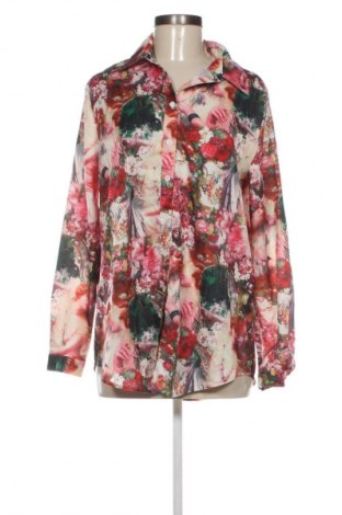 Дамска риза Pretty Little Thing, Размер S, Цвят Многоцветен, Цена 6,64 €