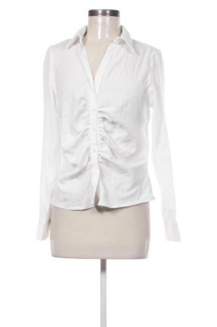 Дамска риза Trendyol, Размер M, Цвят Бял, Цена 14,99 лв.