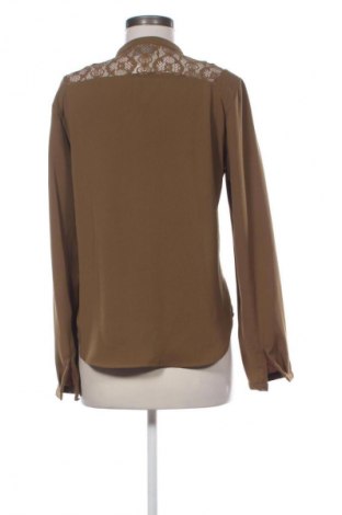 Дамска риза Vero Moda, Размер M, Цвят Зелен, Цена 19,55 лв.