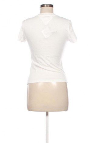 Női póló Tommy Jeans, Méret S, Szín Fehér, Ár 14 669 Ft