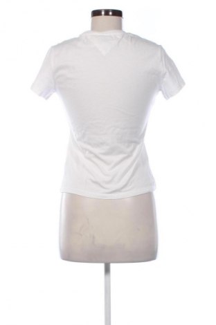 Női póló Tommy Jeans, Méret M, Szín Fehér, Ár 6 794 Ft