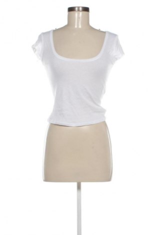 Дамска тениска Zara, Размер S, Цвят Бял, Цена 22,99 лв.