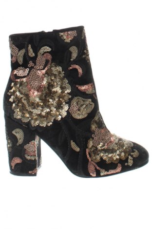 Дамски боти Aldo, Размер 38, Цвят Многоцветен, Цена 203,30 лв.