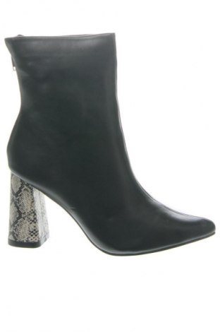 Damskie botki Boohoo, Rozmiar 38, Kolor Czarny, Cena 207,99 zł