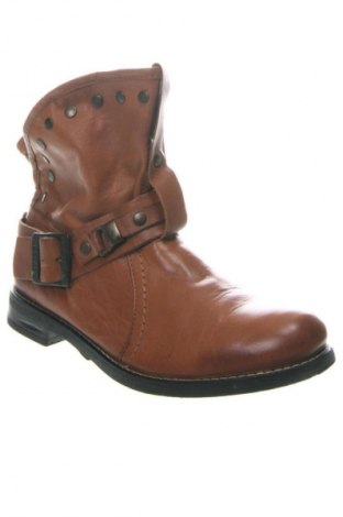 Damskie botki Buffalo, Rozmiar 40, Kolor Brązowy, Cena 321,47 zł