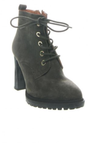 Дамски боти Caprice, Размер 38, Цвят Зелен, Цена 114,00 лв.