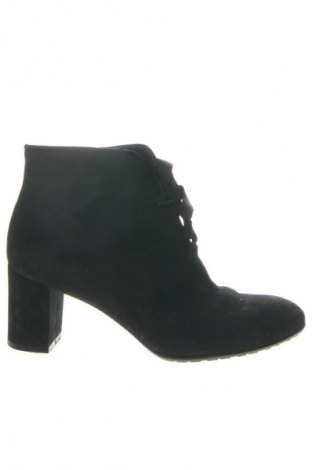 Дамски боти Cristhelen B., Размер 36, Цвят Кафяв, Цена 160,04 лв.