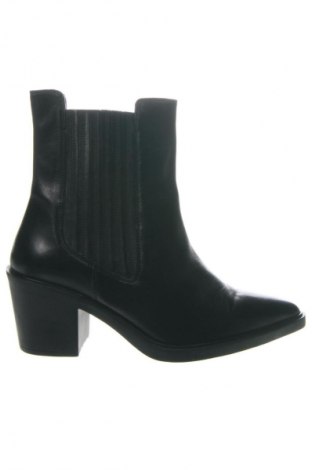 Damen Stiefeletten Edited, Größe 40, Farbe Schwarz, Preis € 117,99