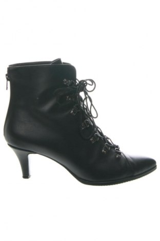 Damskie botki Iguelle, Rozmiar 39, Kolor Czarny, Cena 145,01 zł