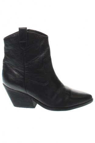 Dámské boty  Il Passo, Velikost 36, Barva Černá, Cena  2 732,00 Kč