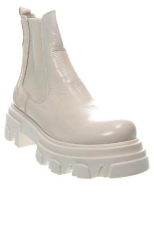 Дамски боти Inuovo, Размер 41, Цвят Екрю, Цена 174,99 лв.
