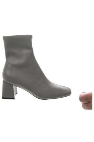 Botine de damă Jenny Fairy, Mărime 40, Culoare Gri, Preț 368,39 Lei