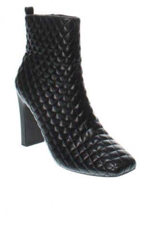 Γυναικεία μποτάκια Mia, Μέγεθος 39, Χρώμα Μαύρο, Τιμή 85,04 €