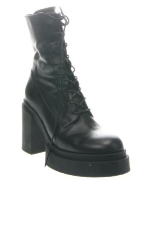 Дамски боти Musette, Размер 37, Цвят Многоцветен, Цена 140,00 лв.