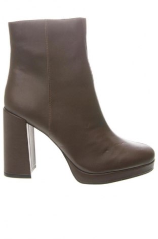 Dámské boty  Steve Madden, Velikost 43, Barva Hnědá, Cena  3 349,00 Kč