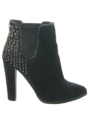 Γυναικεία μποτάκια Stradivarius, Μέγεθος 36, Χρώμα Μαύρο, Τιμή 32,27 €