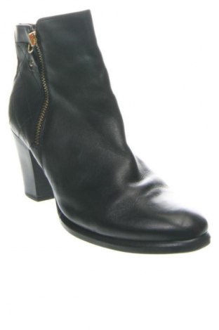 Damen Stiefeletten Tamaris, Größe 39, Farbe Schwarz, Preis 65,14 €