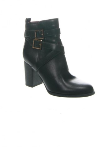 Dámské boty  Tommy Hilfiger, Velikost 36, Barva Černá, Cena  2 570,00 Kč