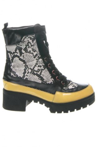 Дамски боти Unbranded, Размер 37, Цвят Многоцветен, Цена 63,00 лв.