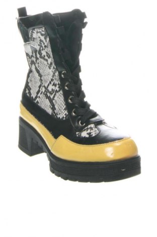 Дамски боти Unbranded, Размер 37, Цвят Многоцветен, Цена 63,00 лв.