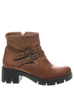 Дамски боти Unbranded, Размер 38, Цвят Кафяв, Цена 129,48 лв.