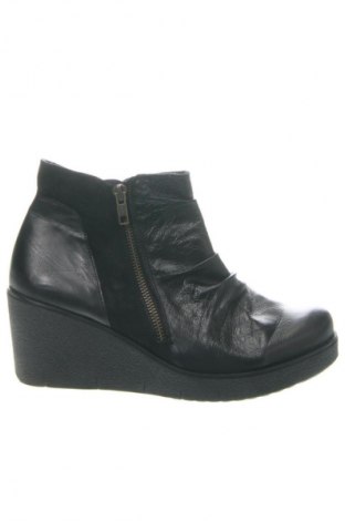 Botine de damă Unbranded, Mărime 40, Culoare Negru, Preț 265,79 Lei